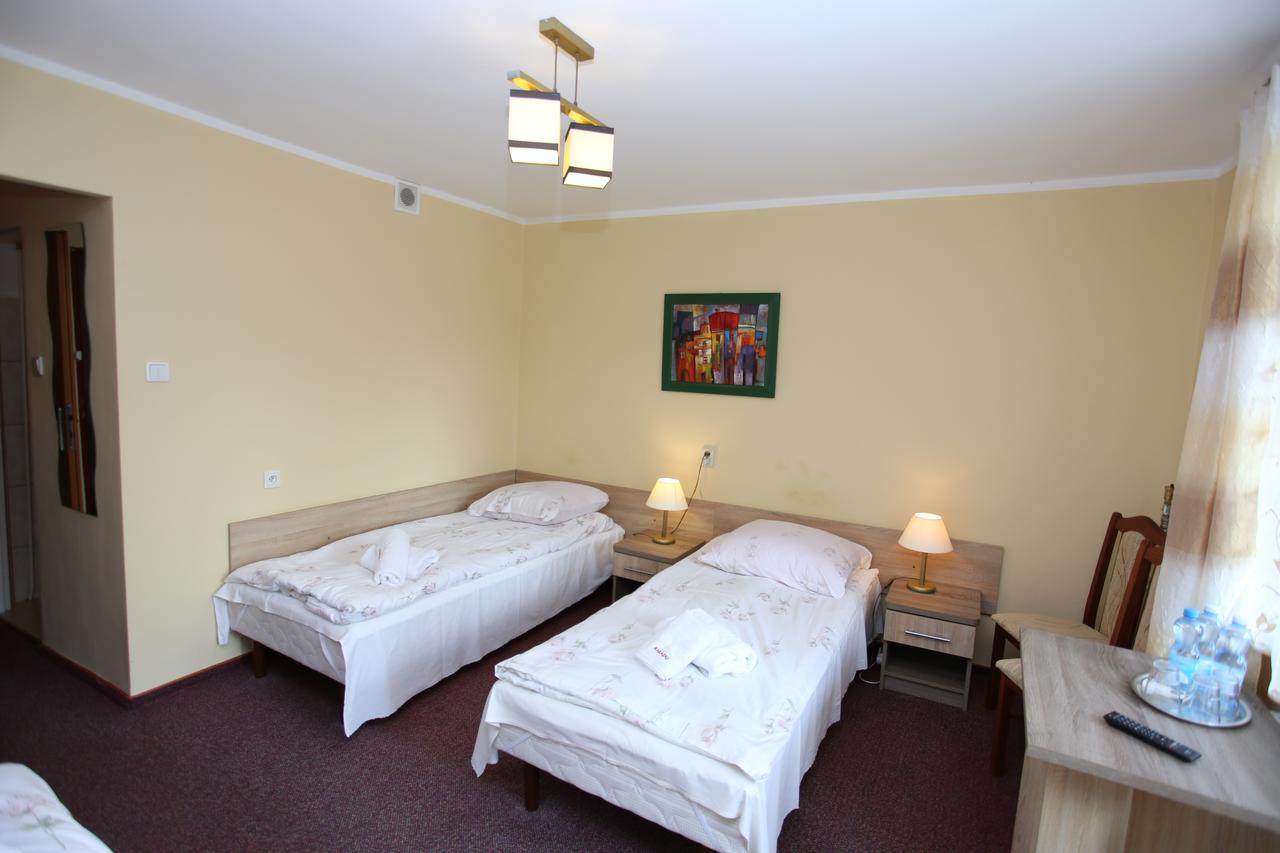 Hotel Kakadu โคนิน ภายนอก รูปภาพ