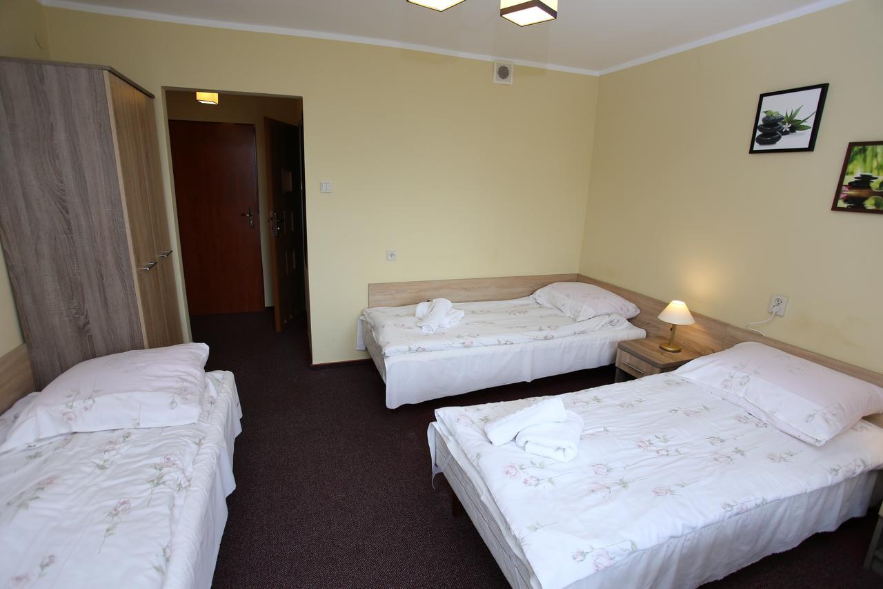 Hotel Kakadu โคนิน ภายนอก รูปภาพ